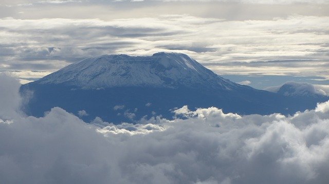 ASCENSION RUTA LEMOSHO EN MONTE KILIMANJARO