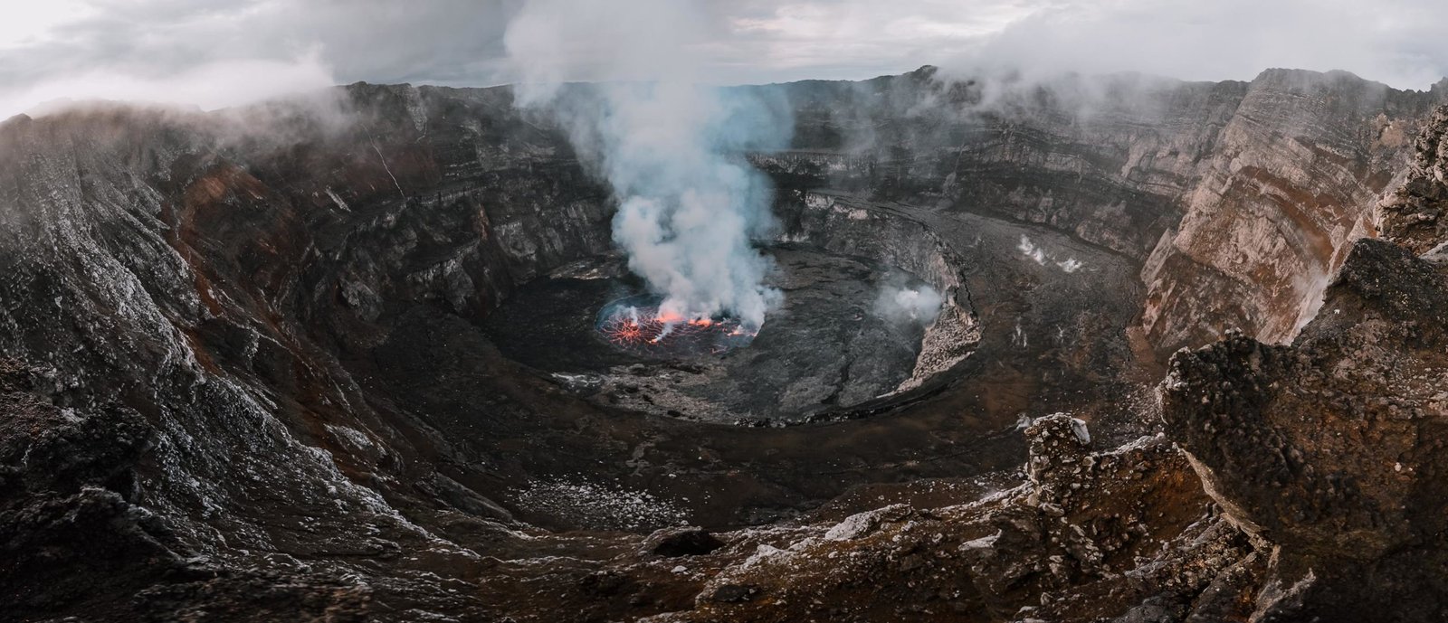 Erupción del volcán Nyiragongo en Virunga en República Democrática del Congo